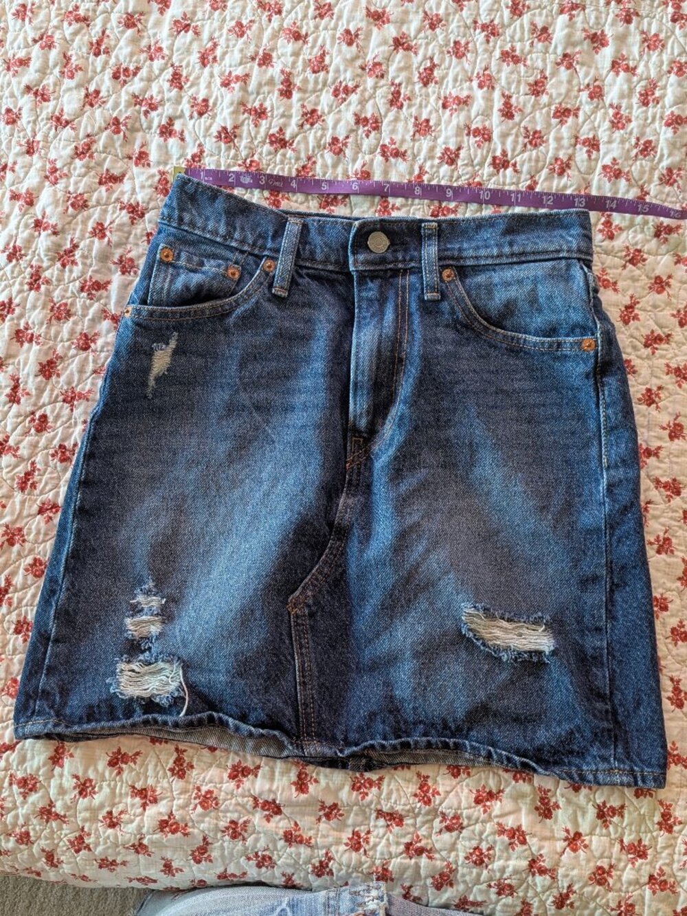 Levi's Denim 100% Cotton mini skirt womens Size 26 Distressed Look